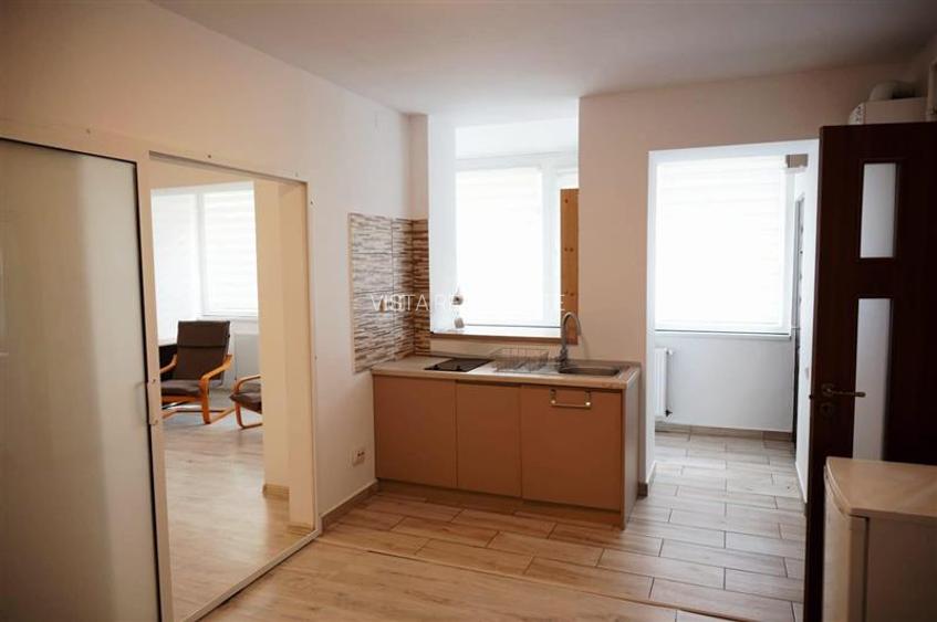 Apartament 2 camere, renovat complet, intr-o zona rara si exclusivista ,Dealul C - 6