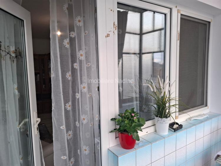 Apartament renovat recent 3 camere etaj 2 in Nădlac - 19