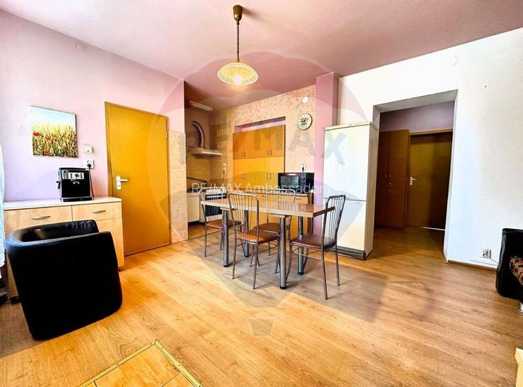 Casă / Vilă cu 5 camere de vânzare în zona Cetatii - 5