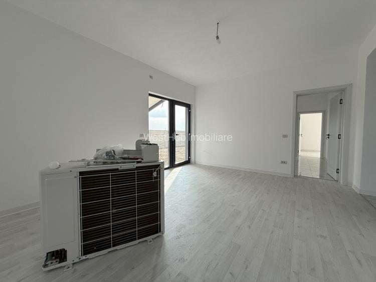 Casa individuala, 4 camere, 105 utili, 580 teren, comision 0% Sanmihaiu Roman - 17