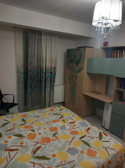 Apartament cu 4 camere, 90 mp, terasa de 35 mp, zona Stadionului