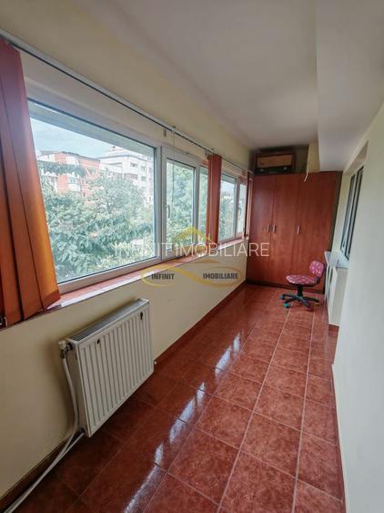 Apartament 3 camere, etaj 2, zona  Ștefan cel Mare - 8