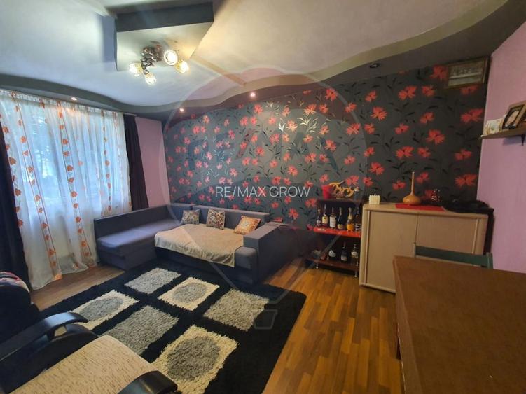 Apartament cu 3 camere de vânzare în zona Est Roman - 6