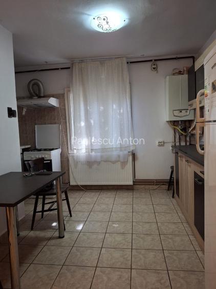 Vand apartament spatios, 3 camere, decomandat, 2 bai, pret 1.575 euro/mp. - 3