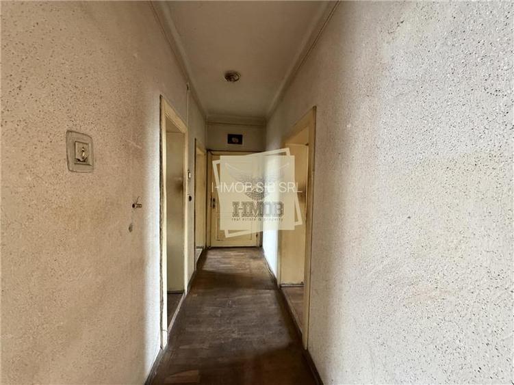 Apartament la casa 150 mpu cu 4 camere curte 150mp Piata Cibin - 10