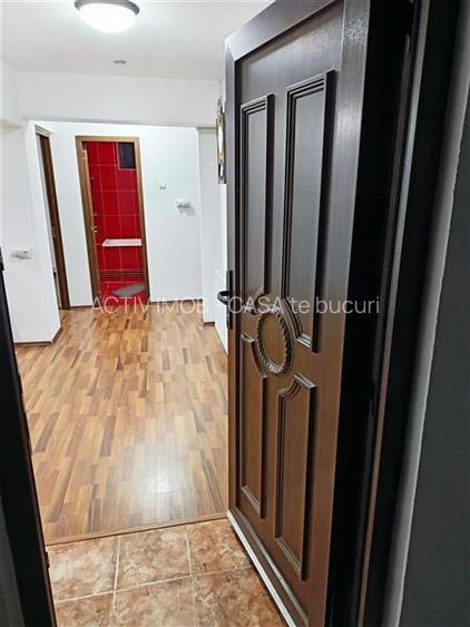 Apartament 3 camere decomandat, Bl. 23, Parter, Moldova Noua - 2