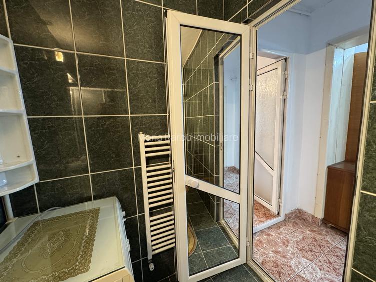 2 cam. 55 mp, decomandat, et.4, str. Manastirii - 14