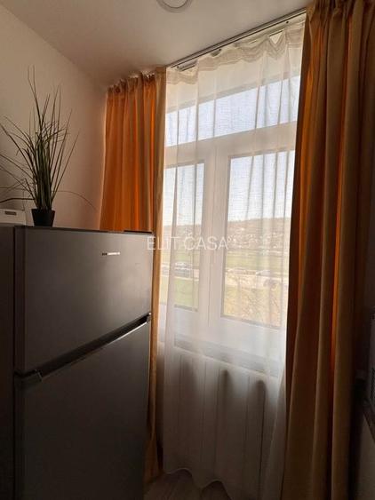 Garsoniera  MODERNA, UTILATA IN DETALIU,  etajul 3/4, zona Alexandru cel Bun - 10