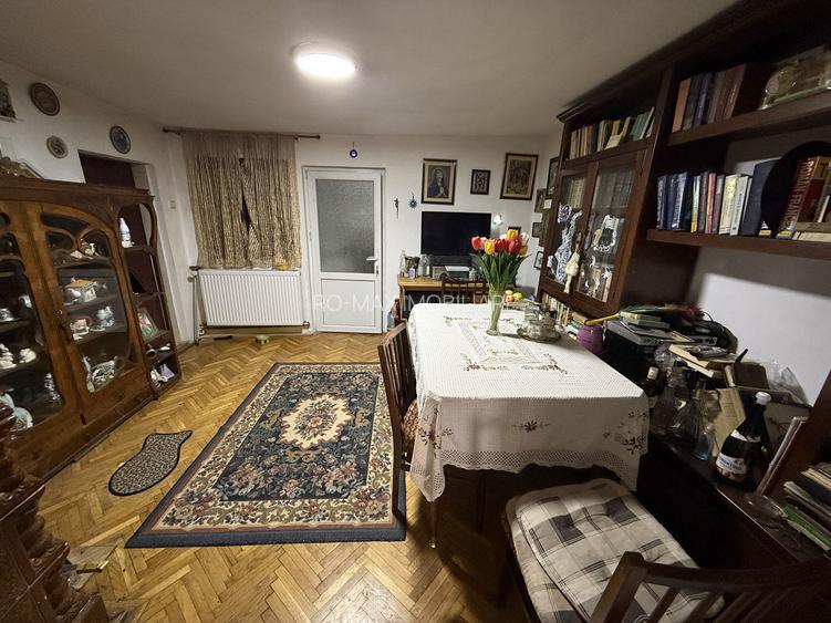 Casă corp C1 84mp + casă corp C2 51mp+garaj+ grădină și teren 889mp - 11