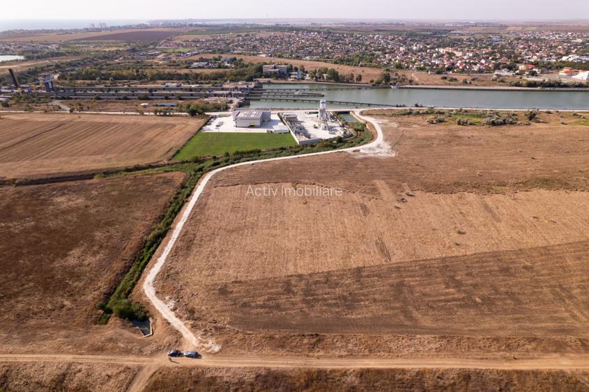 Teren intravilan cu acces rapid la autostrada A4 și la Portul Agigea. - 15
