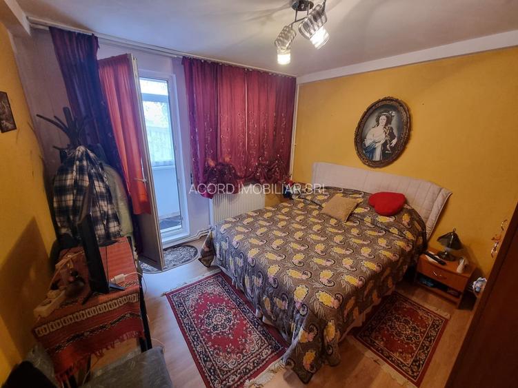 Central-apartament 2 camere cu gaze - 10