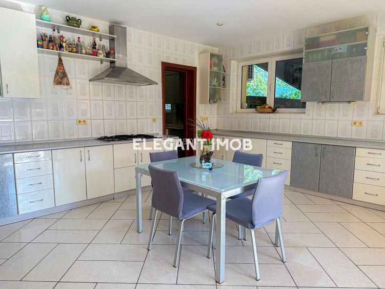 Vila superba cu piscina in Paradisul Verde - 5