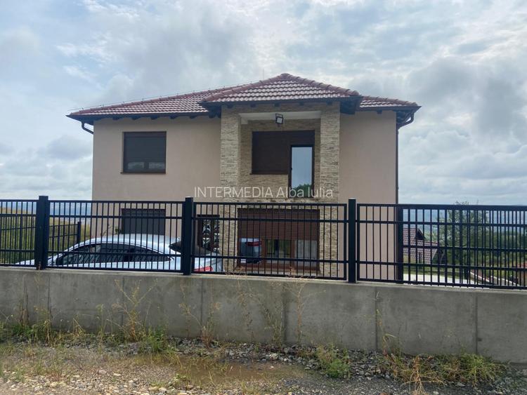 Casa de Lux cu 5 camere pe colina 1000 mp – CETATE SKIT Panorama spectaculoasă - 17