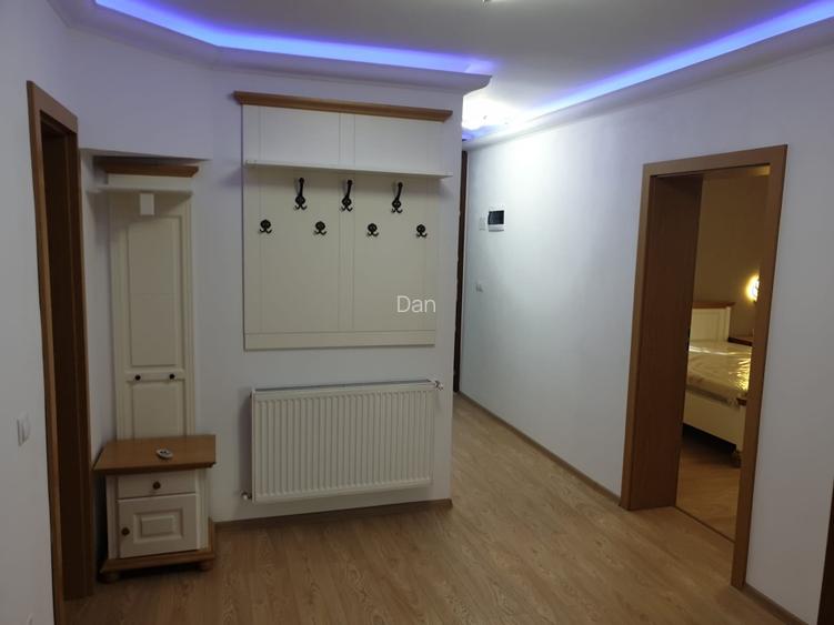 Apartament 100 mp  Sub Arini - curte  -  ideal locuire / activitate profesională - 9