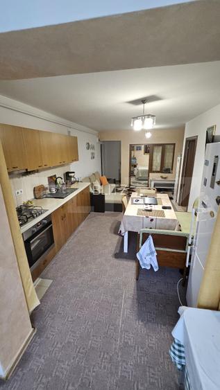 Apartament semidecomandat cu 3 camere, 67 mp, parcare inclusa, zona Florilor - 3