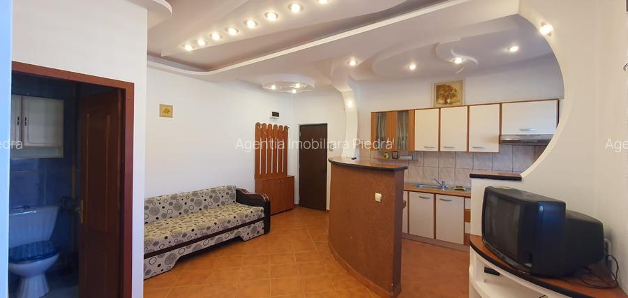 Vand apartament de 2 camere,la mansarda, etaj 5,situat in Valea Aurie,50m+balco - 3