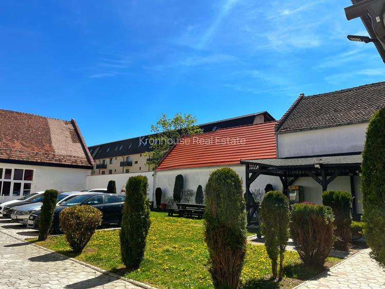 Apartament cu 3 camere în zona Centrală/ Strada Lungă - 15