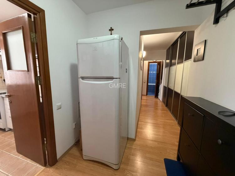 Apartament 3 camere decomandat, mobilat si utilat lângă metrou - Str. Prevederii - 10