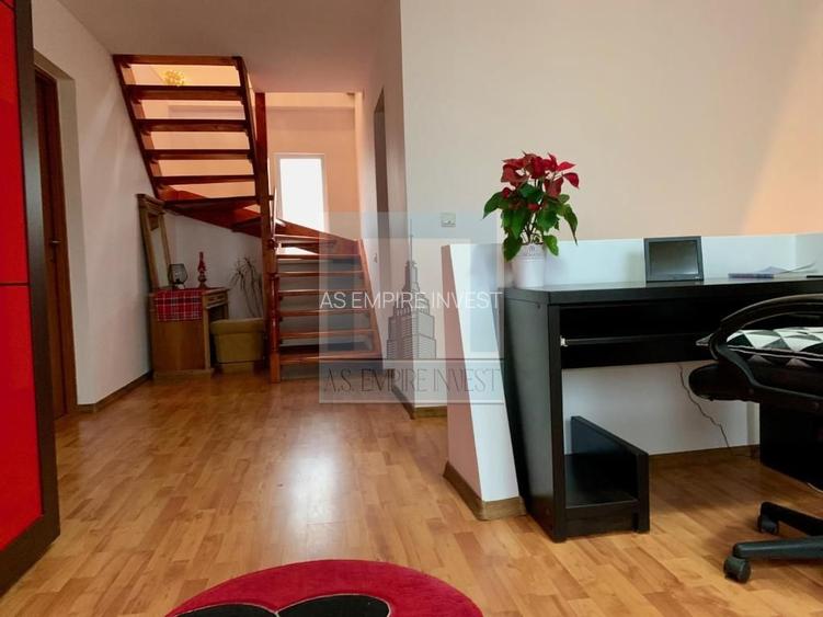 Casa/Villa 8 camere, 1100 mp teren - zona Ultracentral/Sanpetru - 22