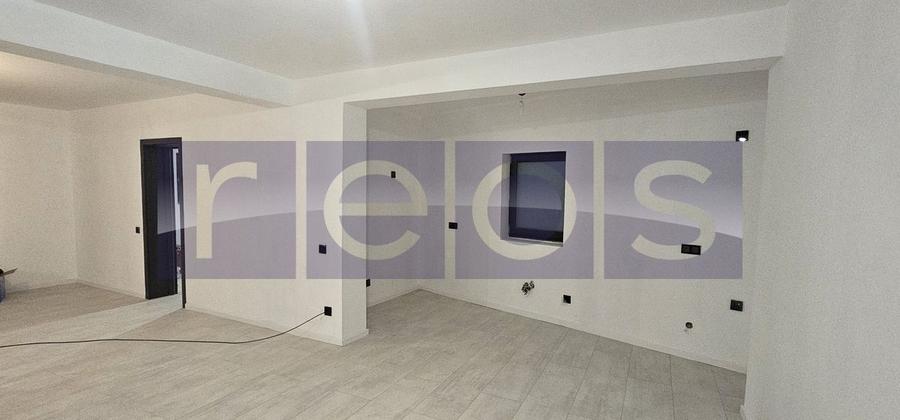 VANZARE VILA S+P+1 | 2 LOCURI DE PARCARE | ZONA TINERETULUI-- astept schitele - 2