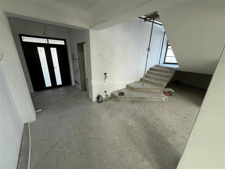 CASA P+E LA STADIU DE FINISAJE,  STR. CUZA VODA,  ZONA PETRESTI - 12