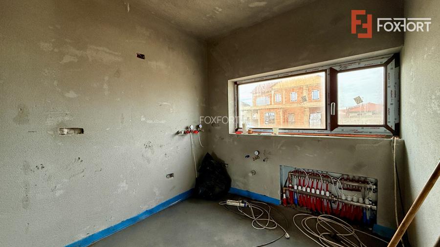 Duplex de vanzare, 4 camere in spate la Castel - Mosnita Noua - 11