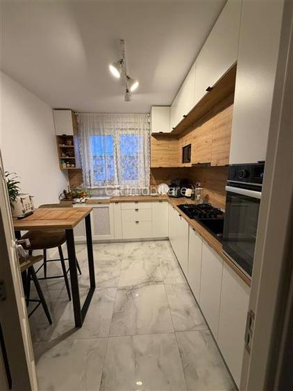 Apartament 3 camere Ozana renovat - 3