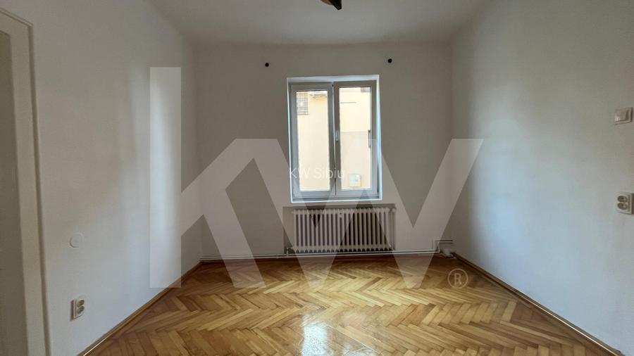 Casă individuală de închiriat – 4 camere, curte și terasă – Terezian - 8