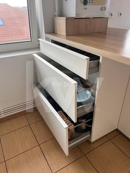 Apartament 2 camere, decomandat - spatios, mobilat si utilat - Zona Trei Stejari - 10