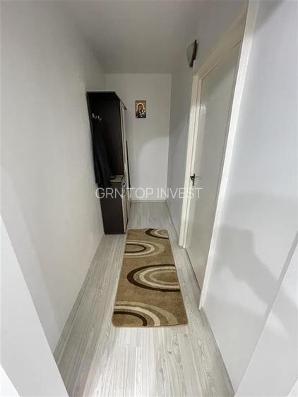 Apartament cu 2 camere decomandat si balcon in Vasile Aaron - 11