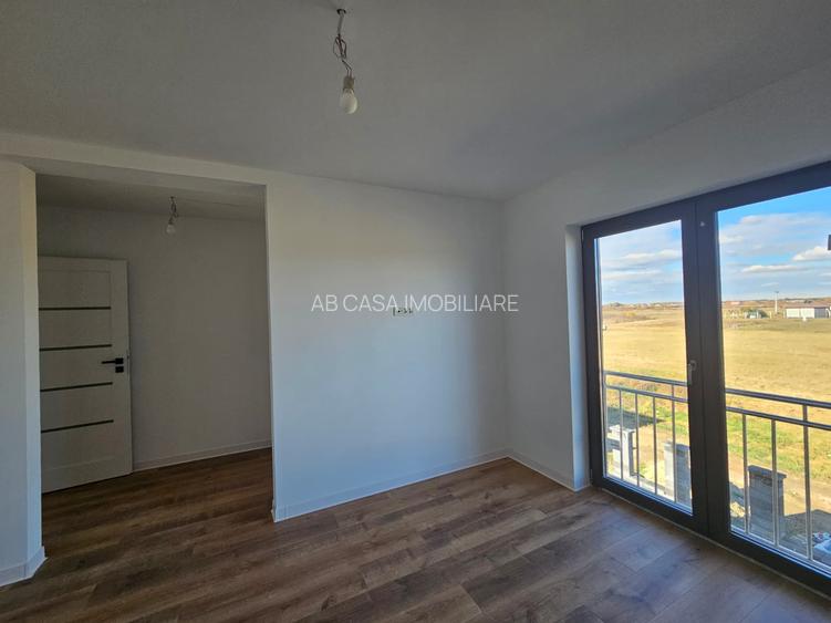 Duplex nou, P+E, 1 apartament la cheie, 1 la alb, Moșnița Veche, comision 0% - 32
