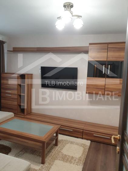 Apartament cu 2 camere, 60mp, decomandat, zona Poli 2 - 5