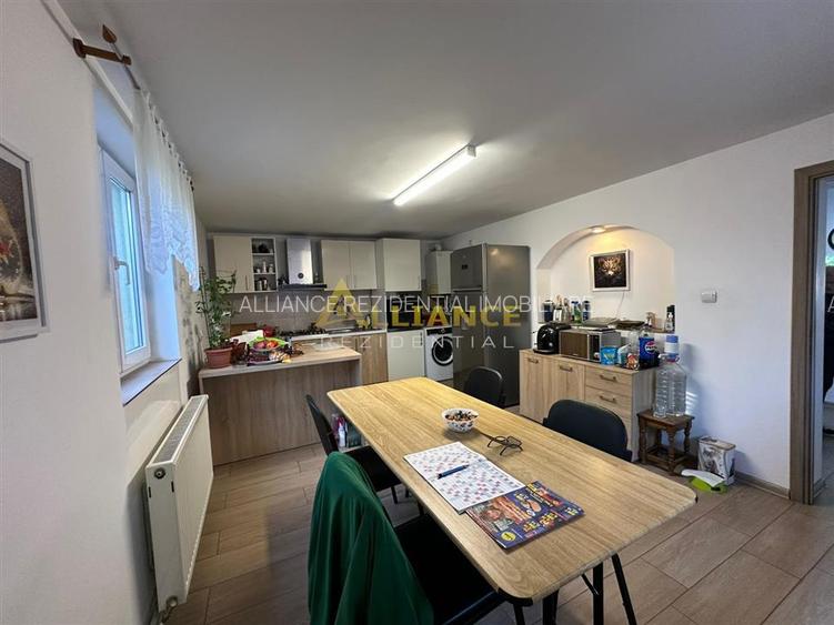 Casa 6 camere cu spatiu comercial de vânzare - Soseaua Leordeni, lânga - 11