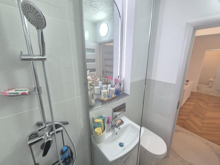 Vanzare Apartament 2 camere cochet mobilat si utilat complet de lux - 14