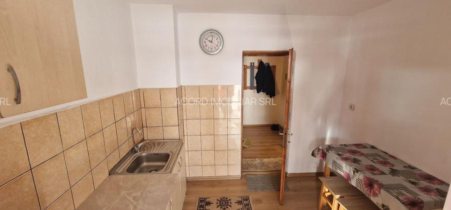 Doua camere decomandate stadionul Portul. - 10