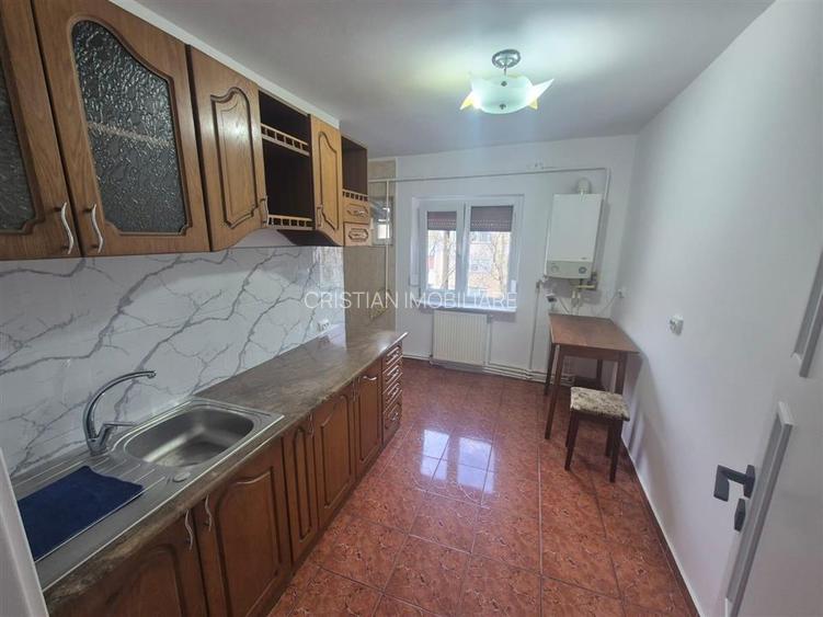3 camere decomandat, Mobilat, zona GARII - 7