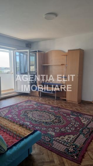 Apartament 2 camere, zona Scolii nr.11 - 2