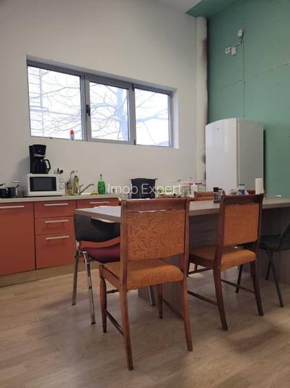 Inchiriez cladire de birouri si hala industriala - 8