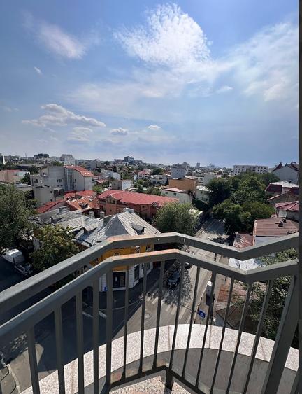 Apartament tip penthouse de vânzare zona Iancului