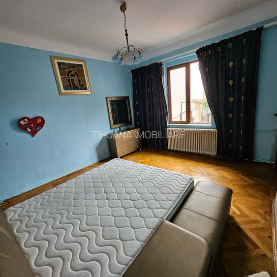 Casa de vanzare - Central(Bulevardul Castanilor) - 12