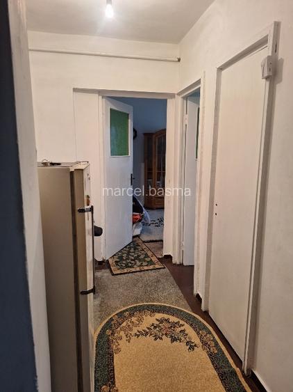 VAND APART.3 CAMERE,SEMIDECOMANDAT,CT - 6