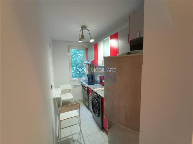 Gasoniera moderna ,  strada Izvorul Oltului - 11