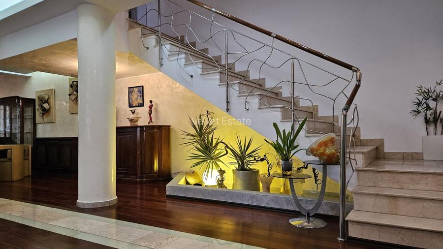 DISPONIBIL IMEDIAT VILA SUPERBA- IANCU NICOLAE - 10