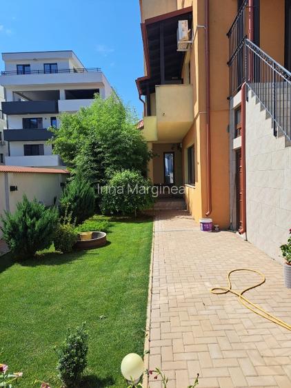 Vila la mare de vanzare  - 2