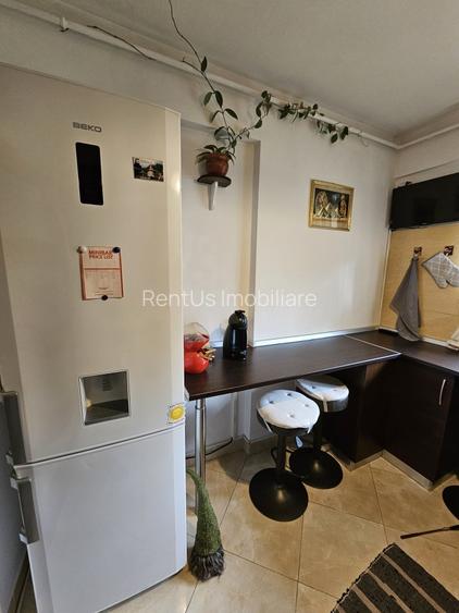 Mihai Bravu/Bloc Nou/Studiou La Cheie/3 Minute Metrou/ - 8