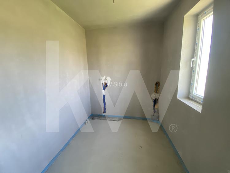 Casa individuala 4 dormitoare de vanzare in Cisnadie Sibiu teren 727mp - 8