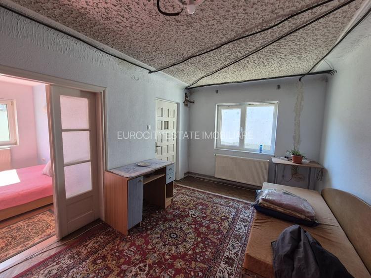 Chiajna - str Eroului, vanzare 2 corpuri de casa - 7