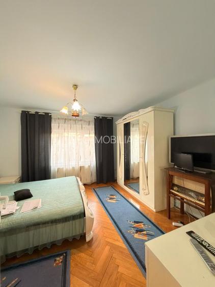 Vilă Spațioasă cu 5 Camere - 360.000 euro- Zona Girocului - 7