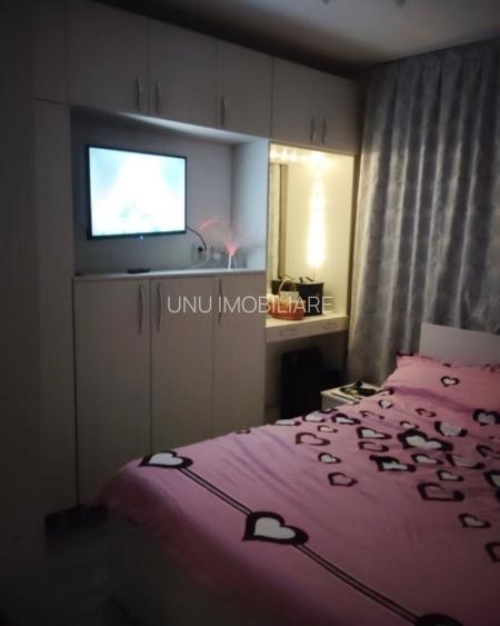 Etaj 3 - 2 camere decomandat - zona Dacia - 3