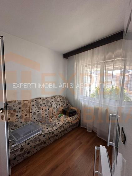 Apartament 4 camere de vânzare în zona Inel I - 12